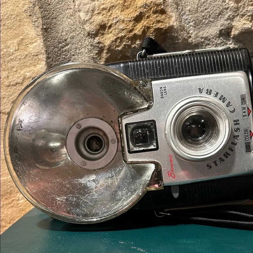 Vintage Black and Silver Camera Brownie  Starflash Non working